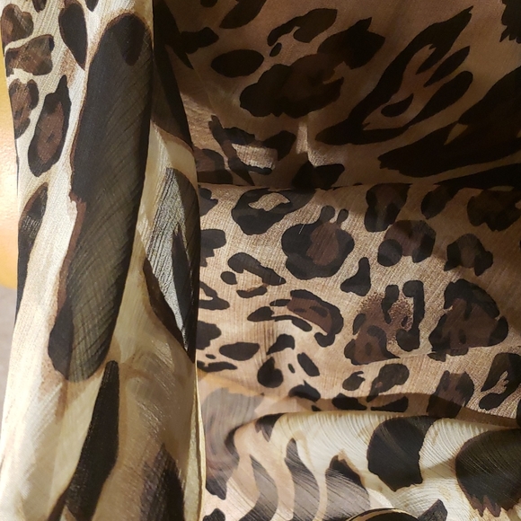 Leopard print skirt. - Picture 7 of 7